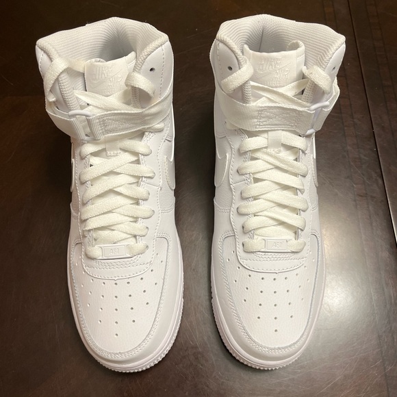 New Nike Air Force 1 White High Sneaker Shoes Size US 7 - Picture 5 of 12